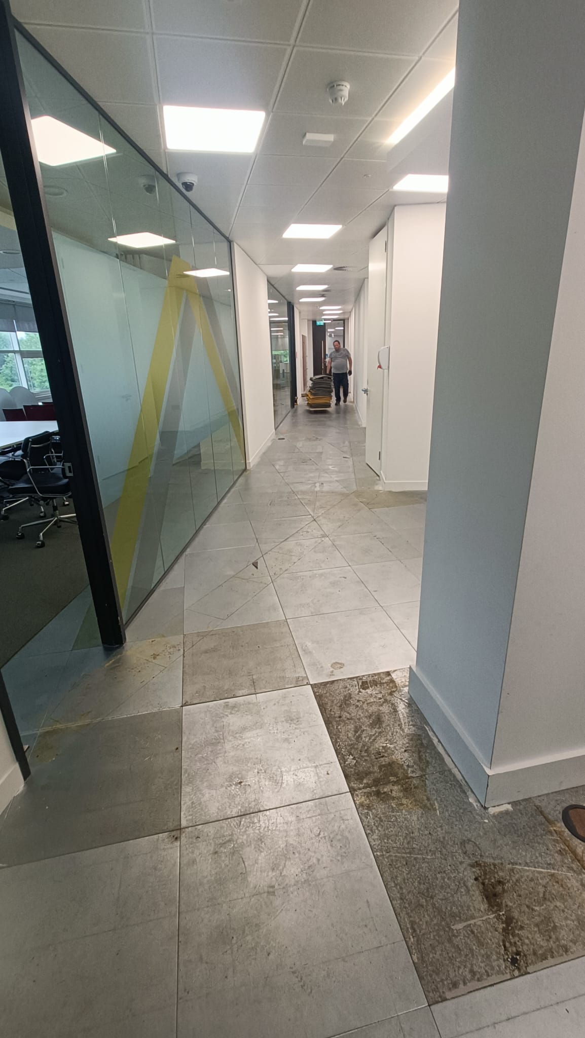 Axis, Luton